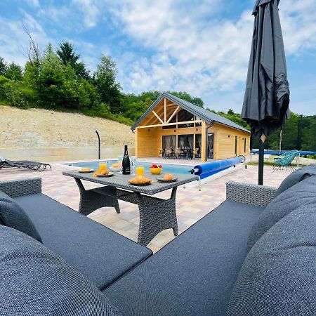 Holiday House Adamo Selno エクステリア 写真