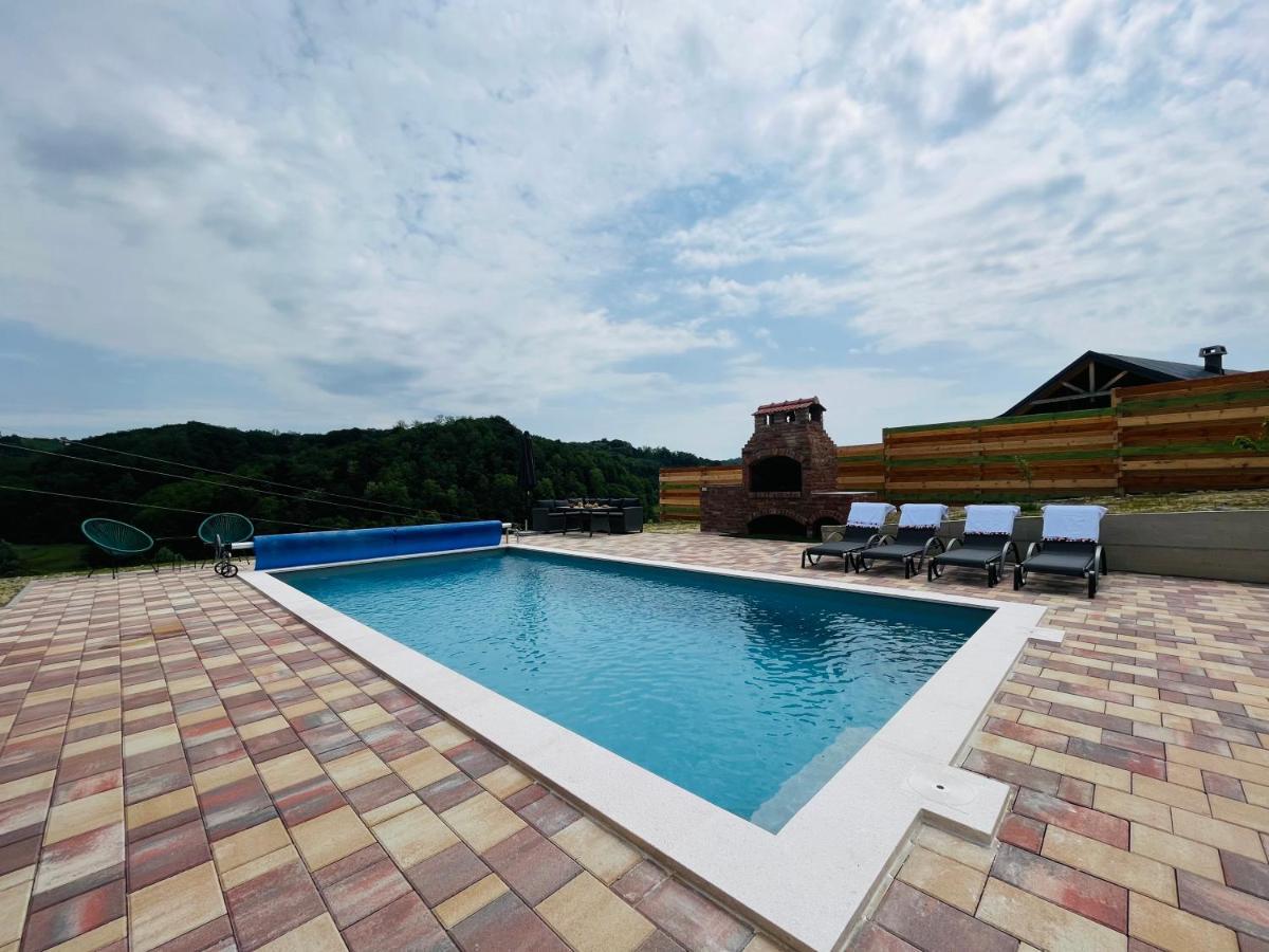 Holiday House Adamo Selno エクステリア 写真