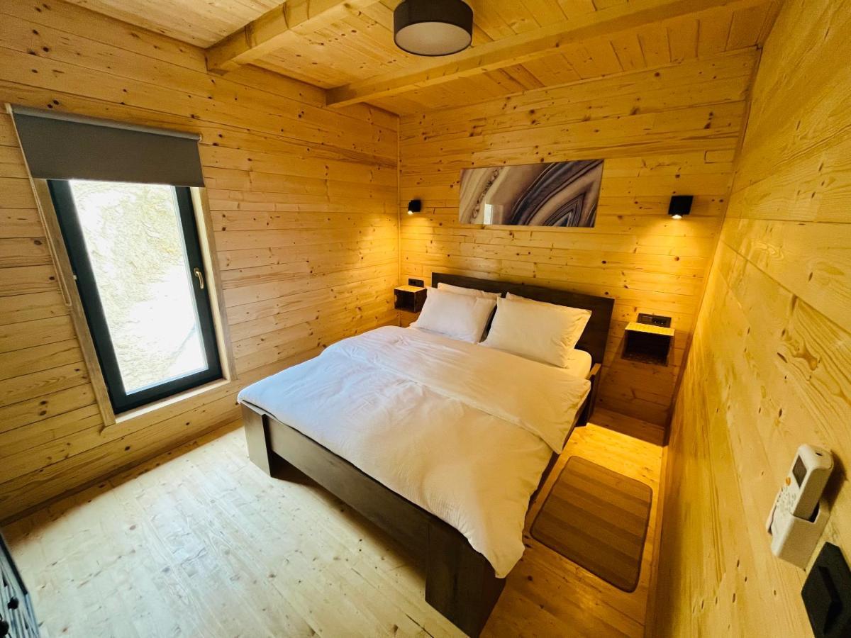 Holiday House Adamo Selno エクステリア 写真