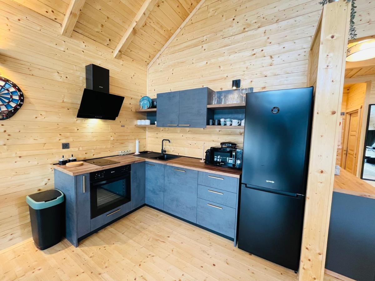 Holiday House Adamo Selno エクステリア 写真